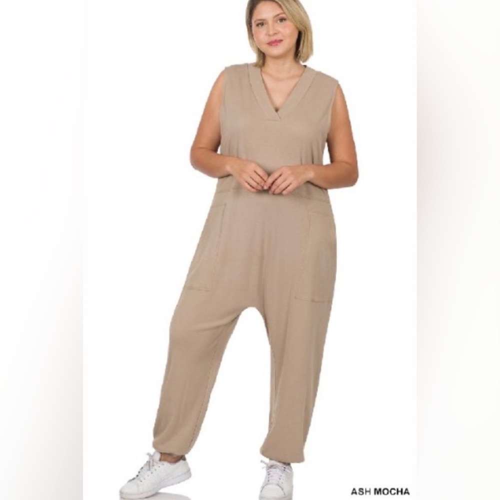 Last One❗️➕ZENANA Sleeveless V-Neck Harem Jumpsuit. Color: Ash Mocha. Size:Plus.
